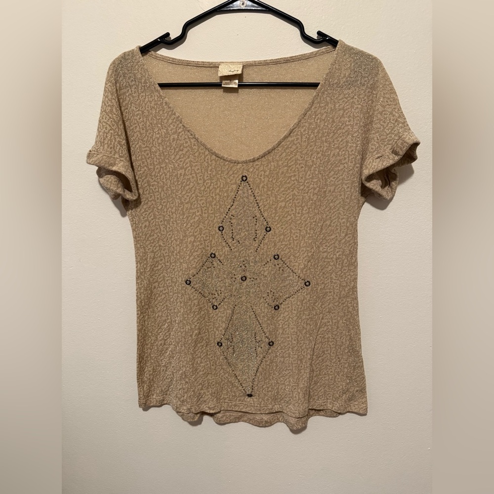Daytrip Women’s T-shirt Size Small